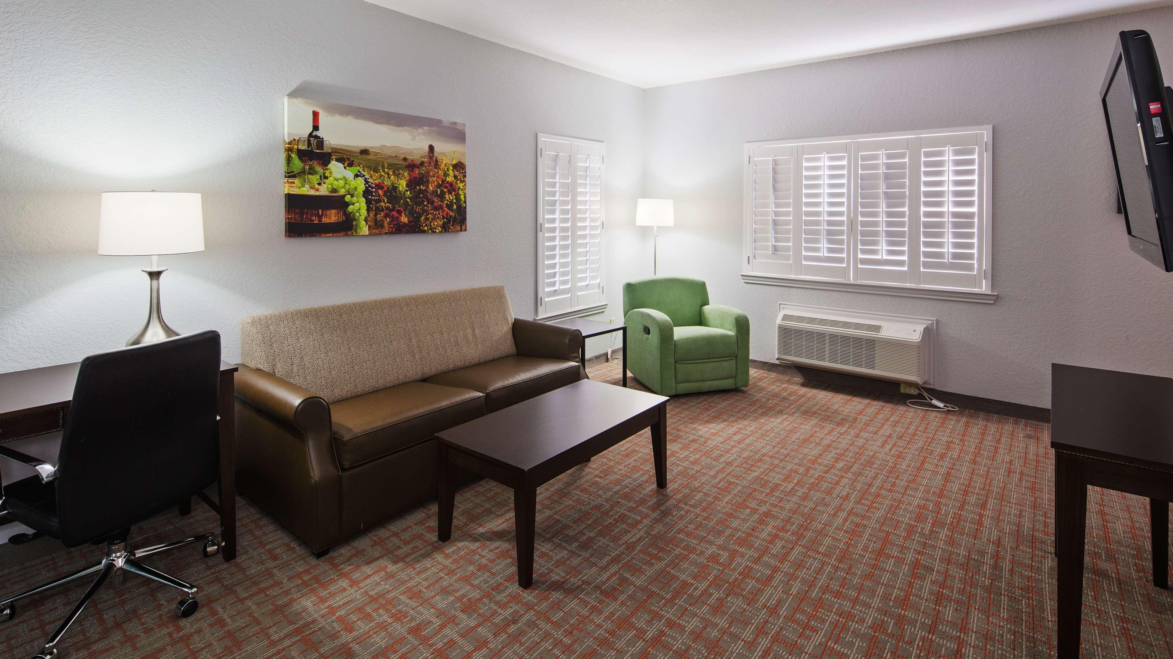 Best Western Plus Fredericksburg Eksteriør bilde
